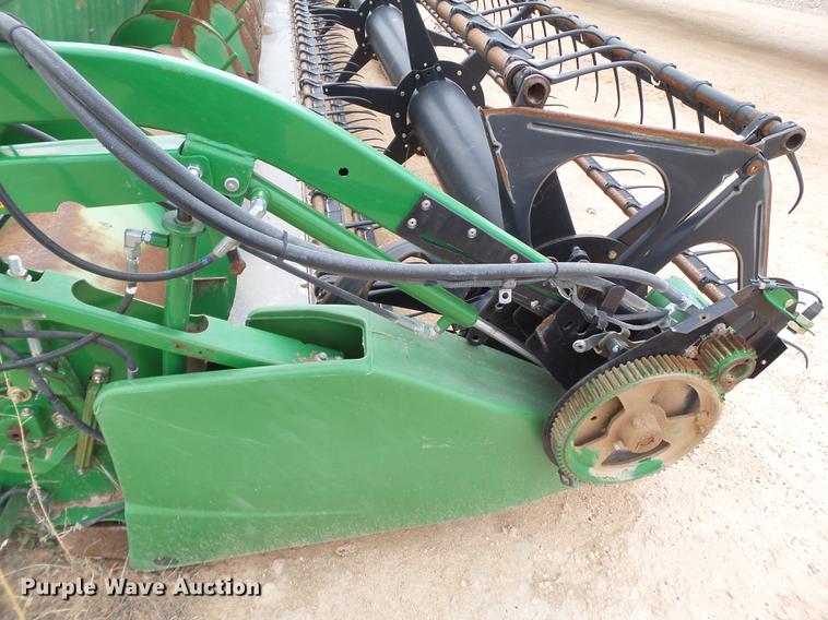 image for item DD1207 2009 John Deere 635F flex head