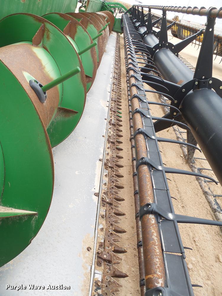 image for item DD1207 2009 John Deere 635F flex head