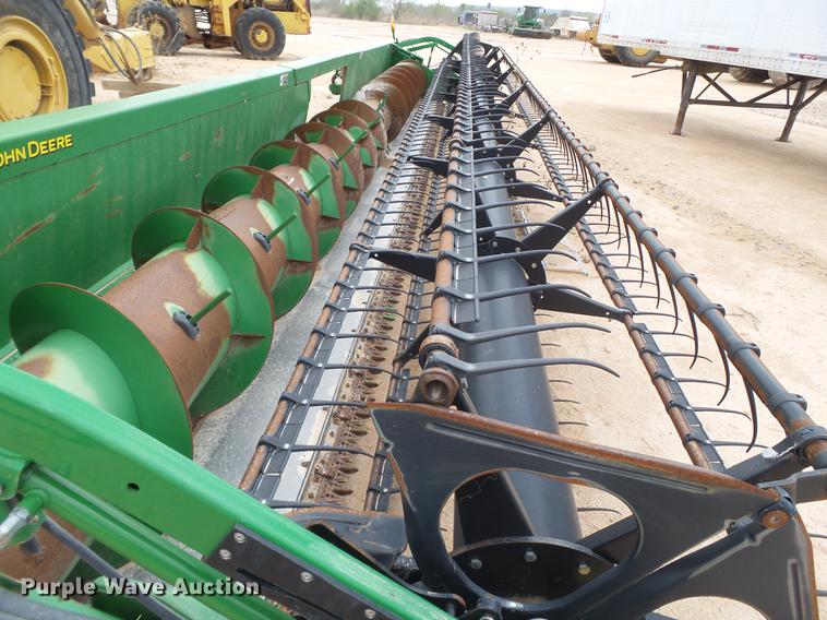 image for item DD1207 2009 John Deere 635F flex head