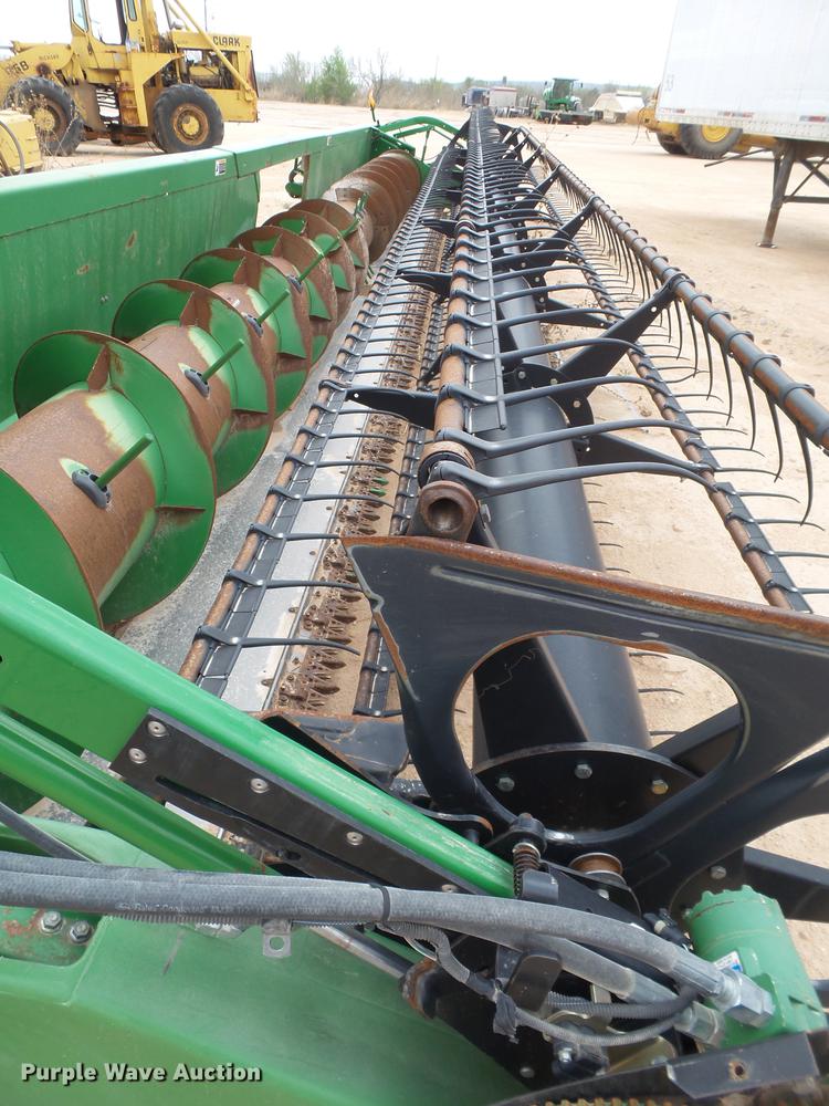 image for item DD1207 2009 John Deere 635F flex head