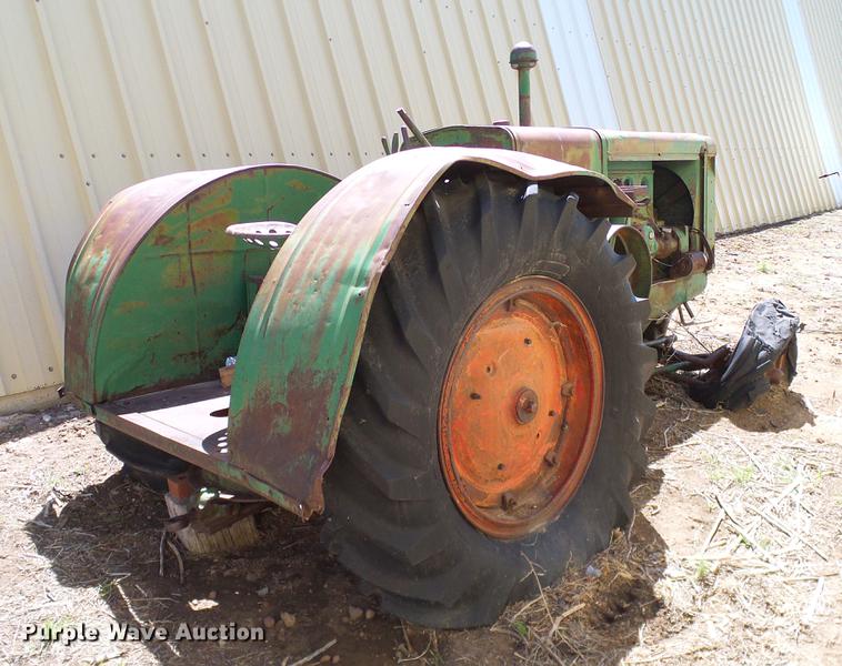 image for item DD1255 1940 Oliver Hart-Parr 99 tractor