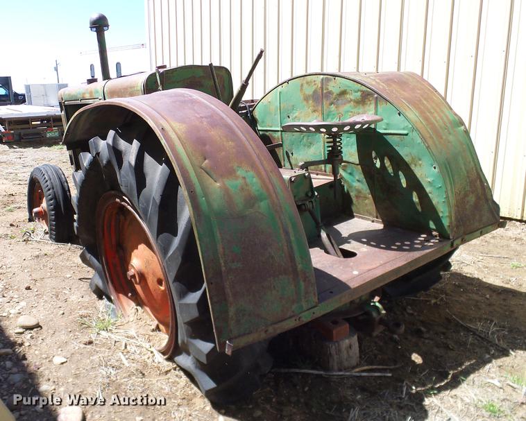 image for item DD1255 1940 Oliver Hart-Parr 99 tractor