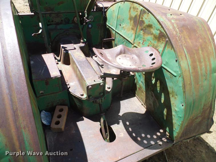 image for item DD1255 1940 Oliver Hart-Parr 99 tractor