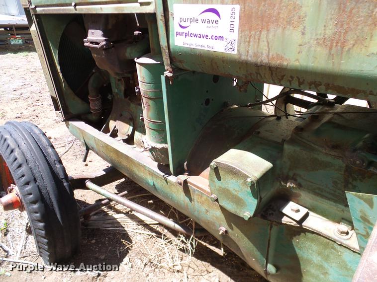 image for item DD1255 1940 Oliver Hart-Parr 99 tractor