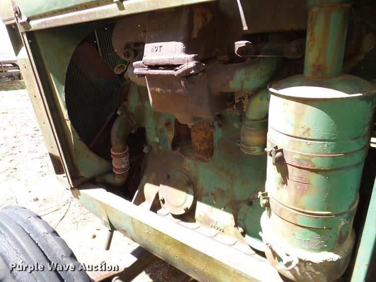 image for item DD1255 1940 Oliver Hart-Parr 99 tractor