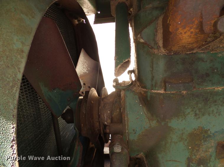 image for item DD1255 1940 Oliver Hart-Parr 99 tractor