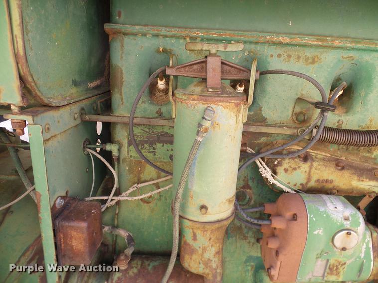 image for item DD1255 1940 Oliver Hart-Parr 99 tractor