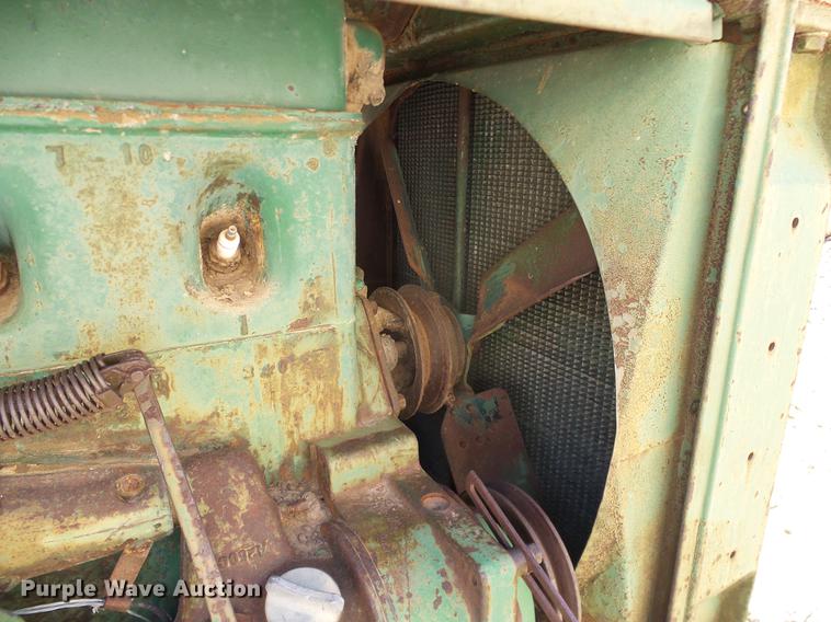 image for item DD1255 1940 Oliver Hart-Parr 99 tractor