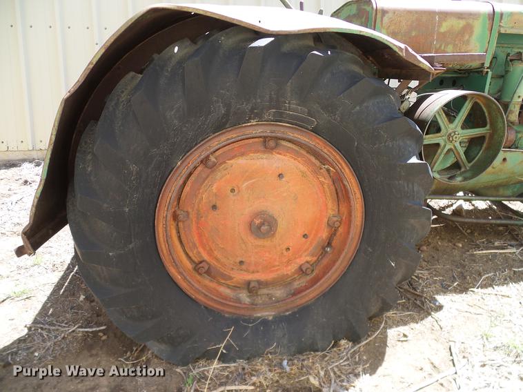 image for item DD1255 1940 Oliver Hart-Parr 99 tractor