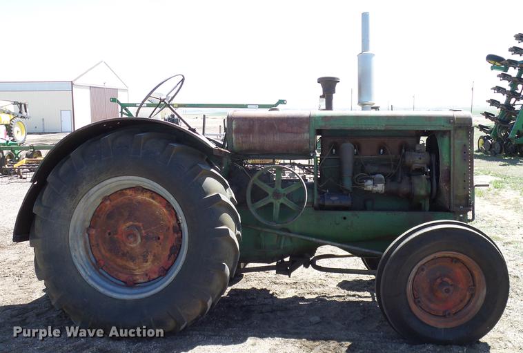 image for item DD1256 1945 Oliver 99 tractor