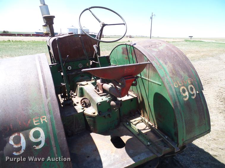 image for item DD1256 1945 Oliver 99 tractor