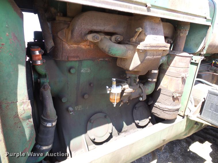 image for item DD1256 1945 Oliver 99 tractor