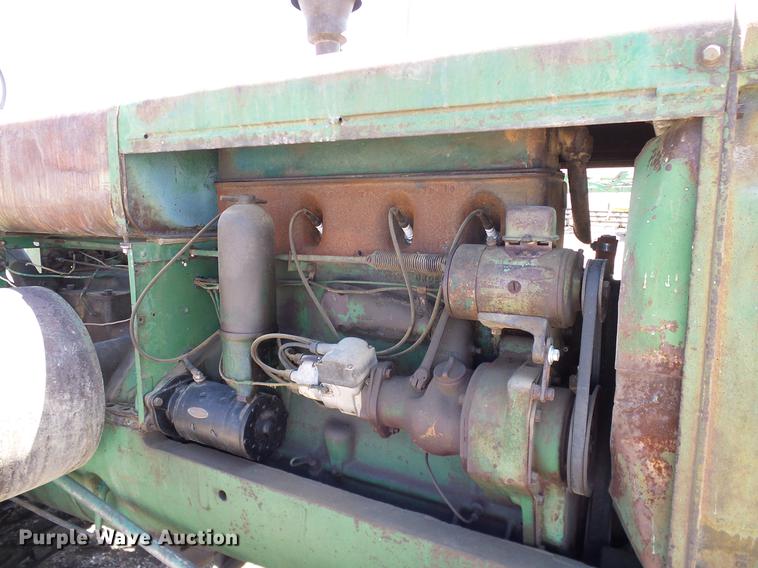 image for item DD1256 1945 Oliver 99 tractor