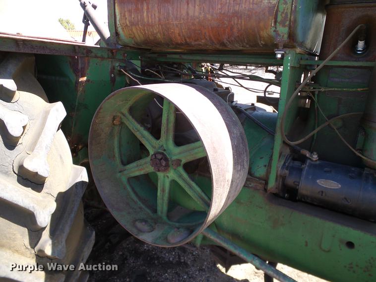 image for item DD1256 1945 Oliver 99 tractor