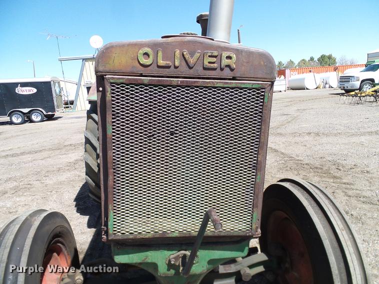 image for item DD1256 1945 Oliver 99 tractor