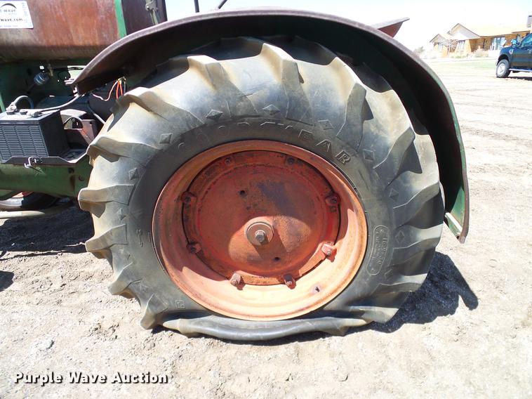 image for item DD1256 1945 Oliver 99 tractor