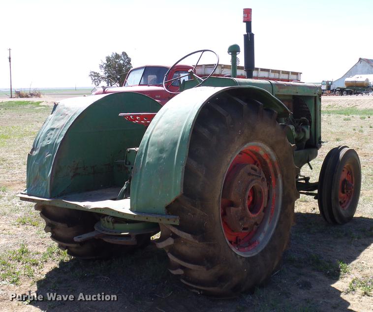 image for item DD1260 1941 Oliver 99 tractor