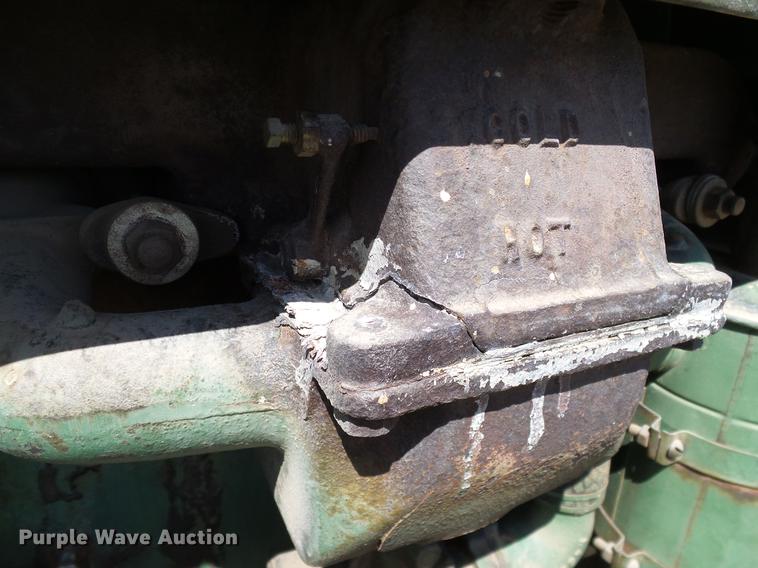 image for item DD1260 1941 Oliver 99 tractor