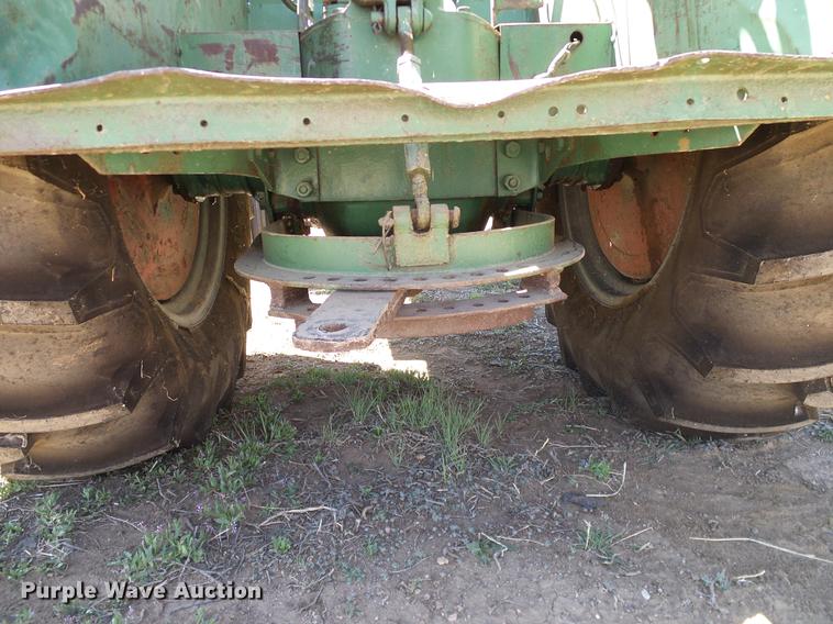 image for item DD1260 1941 Oliver 99 tractor