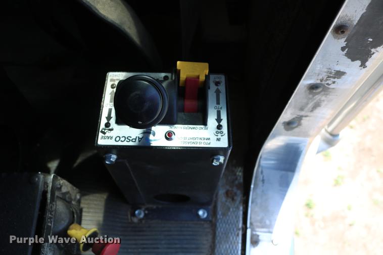 image for item DD4193 1999 Kenworth T800B grain truck