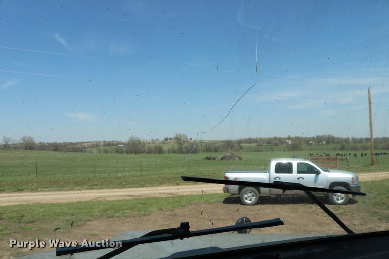 image for item DD4193 1999 Kenworth T800B grain truck