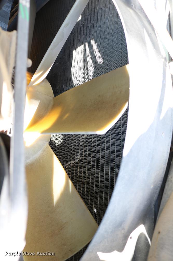 image for item DD4193 1999 Kenworth T800B grain truck