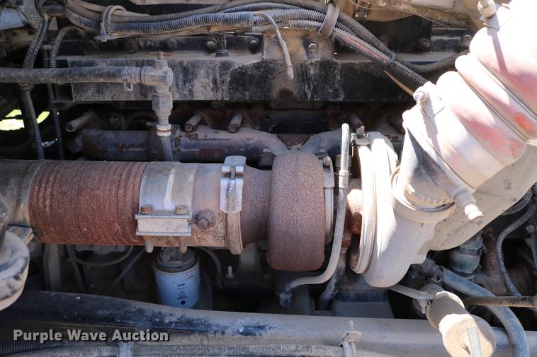 image for item DD4193 1999 Kenworth T800B grain truck