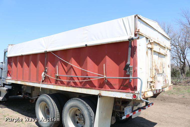image for item DD4193 1999 Kenworth T800B grain truck