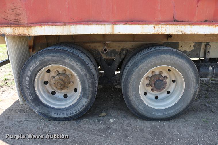 image for item DD4193 1999 Kenworth T800B grain truck