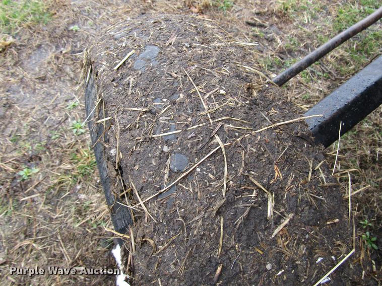 image for item DD7423 Allis Chalmers Gleaner K combine