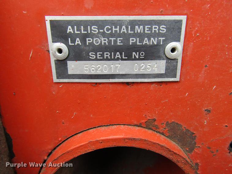 image for item DD7423 Allis Chalmers Gleaner K combine