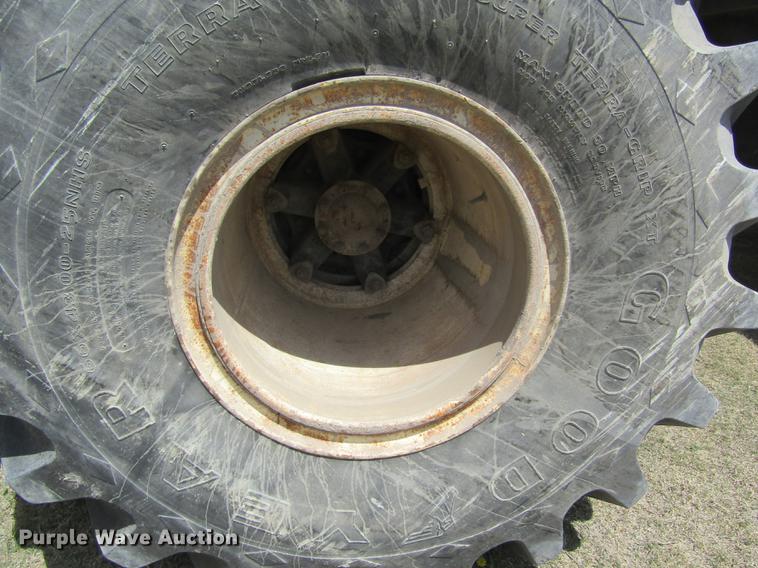 image for item DD8770 1994 International Silver Wheels applicator truck