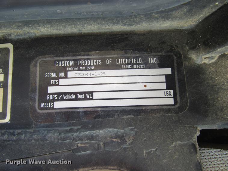 image for item DD8770 1994 International Silver Wheels applicator truck