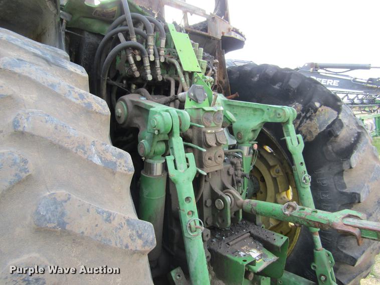 image for item DD8778 1993 John Deere 7800 MFWD tractor