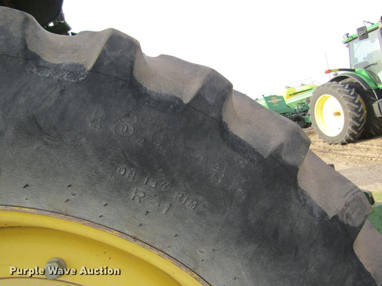 image for item DD8778 1993 John Deere 7800 MFWD tractor