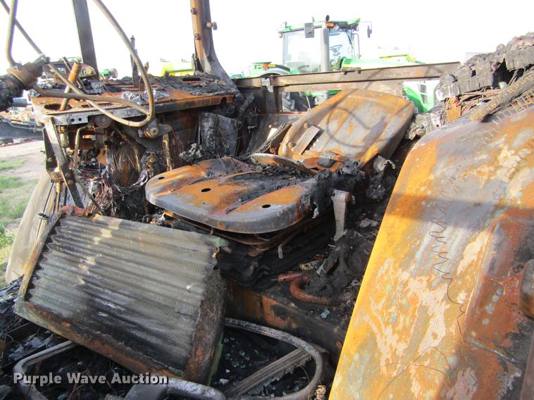 image for item DD8778 1993 John Deere 7800 MFWD tractor