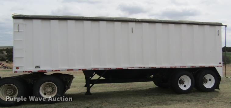 image for item DD8780 1997 Sandy Land single hopper bottom grain trailer
