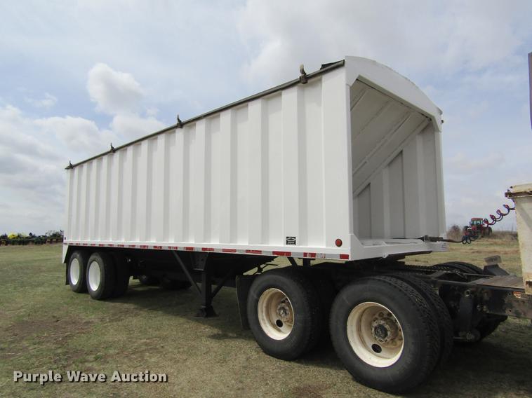 image for item DD8780 1997 Sandy Land single hopper bottom grain trailer