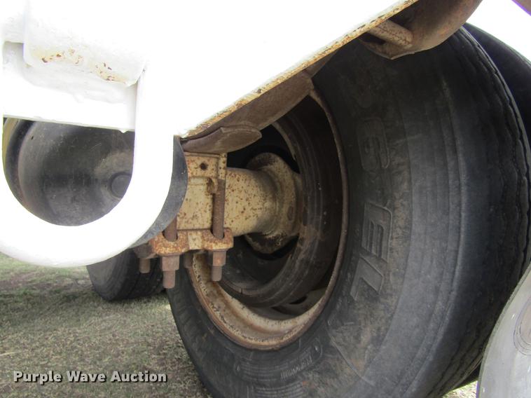 image for item DD8780 1997 Sandy Land single hopper bottom grain trailer