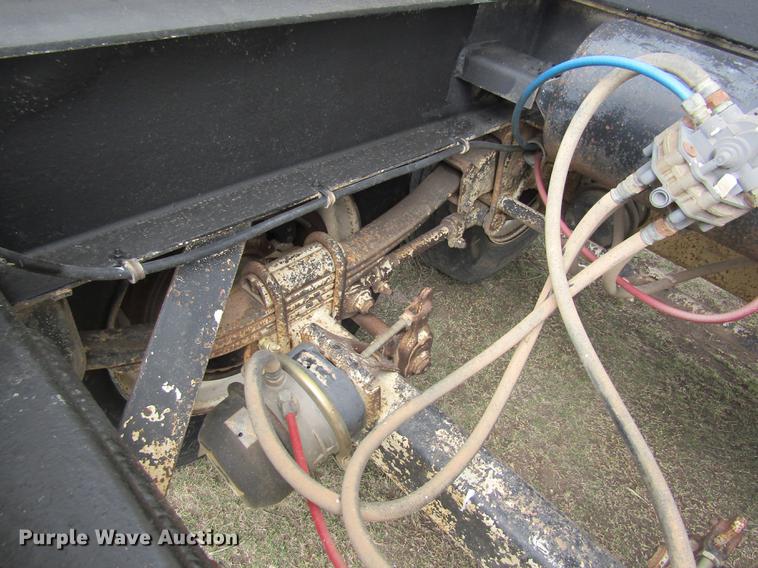 image for item DD8780 1997 Sandy Land single hopper bottom grain trailer