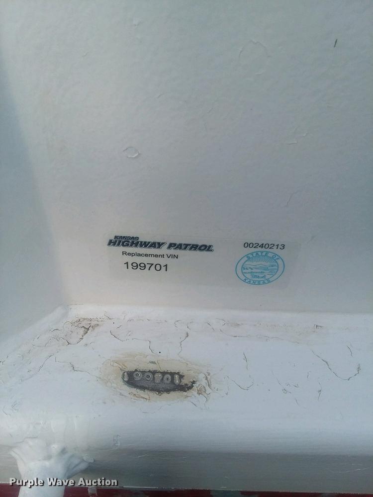 image for item DD8780 1997 Sandy Land single hopper bottom grain trailer