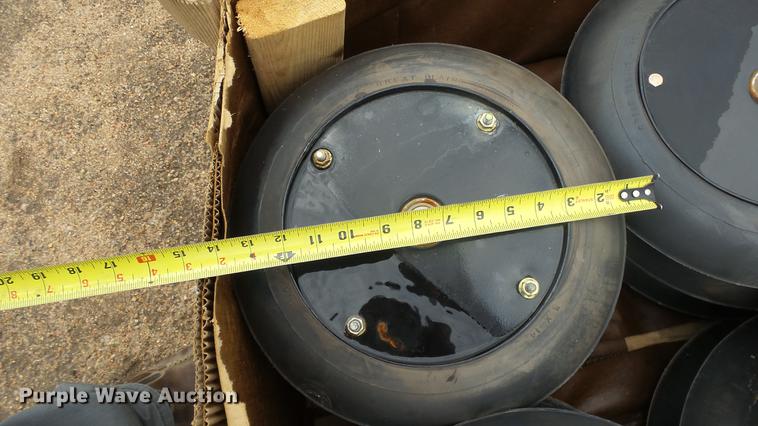 image for item DE2651 (18) Great Plains press wheels