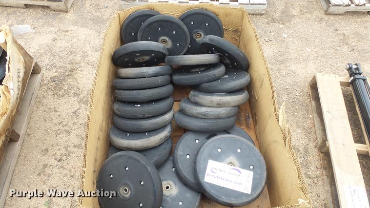 image for item DE2652 (25) Great Plains press wheels