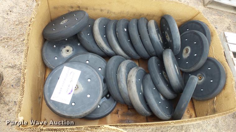 image for item DE2652 (25) Great Plains press wheels