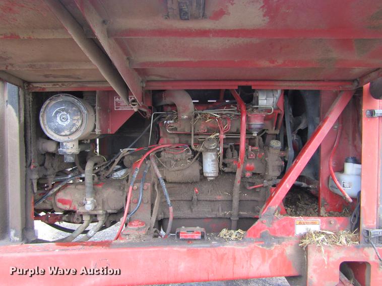 image for item DE6732 New Holland 2450 windrower