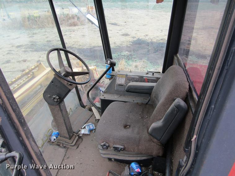 image for item DE6732 New Holland 2450 windrower