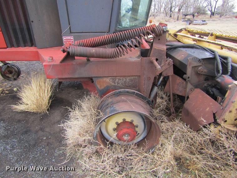 image for item DE6732 New Holland 2450 windrower