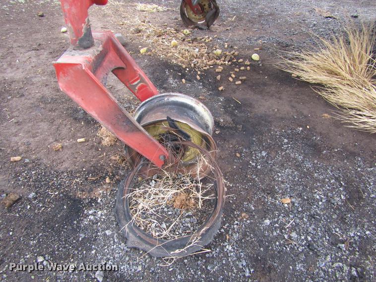 image for item DE6732 New Holland 2450 windrower