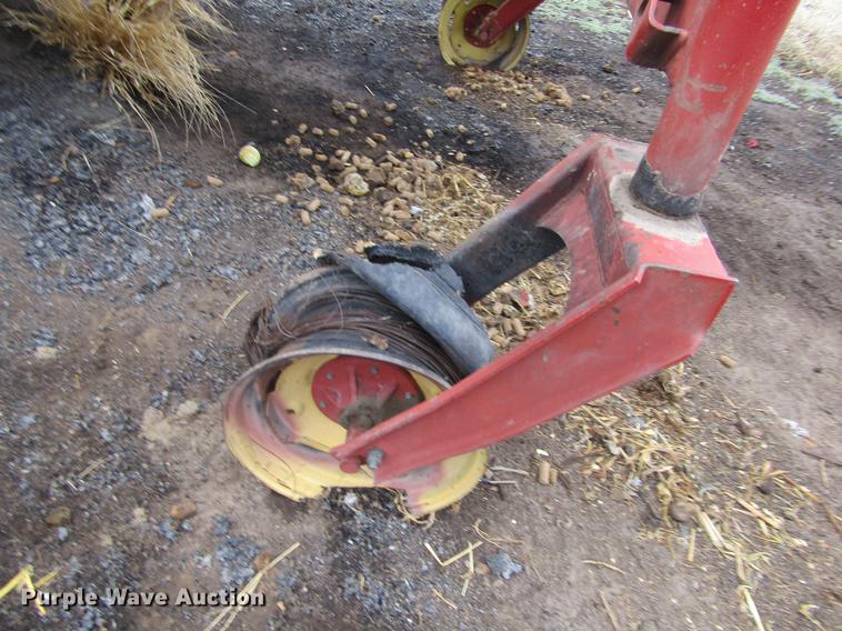 image for item DE6732 New Holland 2450 windrower