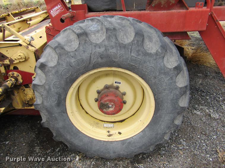 image for item DE6732 New Holland 2450 windrower